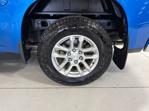 Used 2022 Chevrolet Silverado 1500 LT w/ Z71 Off-Road Package AWD/4WD image 50