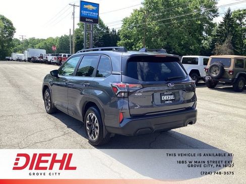 Used 2025 Subaru Forester Premium AWD/4WD image 5