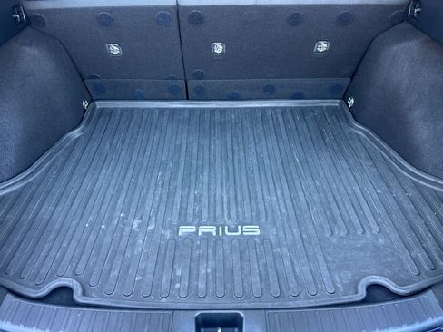 Used 2017 Toyota Prius Two FWD image 15