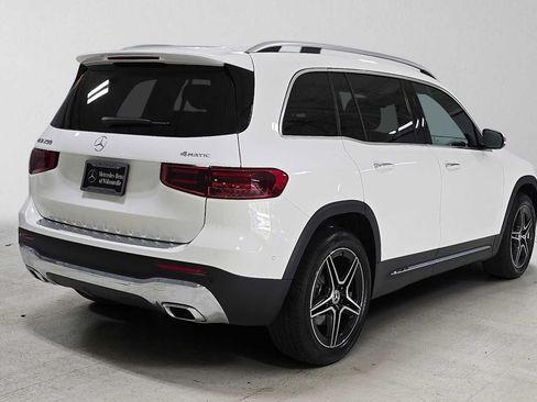Certified 2026 Mercedes-Benz GLB 250 4MATIC image 3