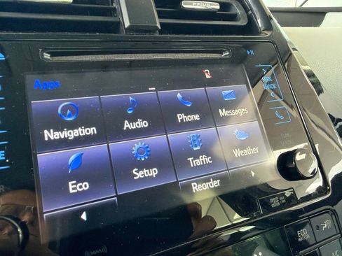 Used 2016 Toyota Prius Three Touring FWD image 33