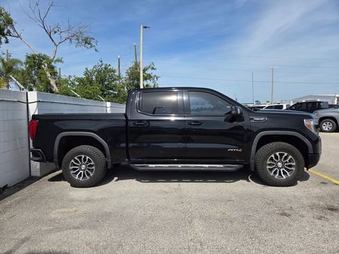 Used 2020 GMC Sierra 1500 AT4 w/ AT4 Premium Package AWD/4WD image 4