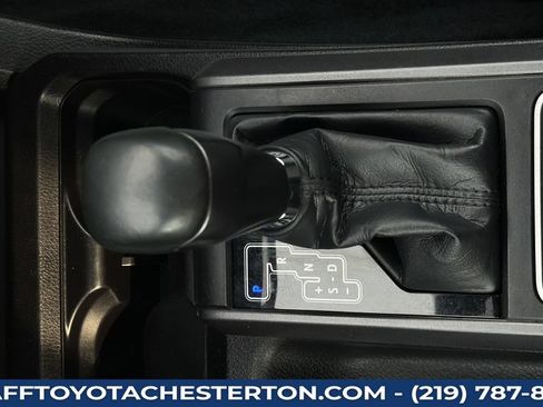 Used 2021 Toyota Tacoma TRD Sport w/ Technology Package AWD/4WD image 17