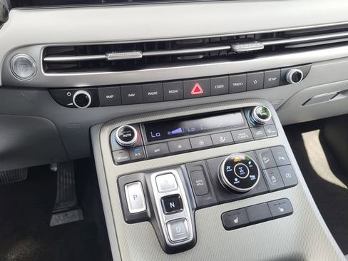 Used 2024 Hyundai Palisade SEL AWD/4WD image 18