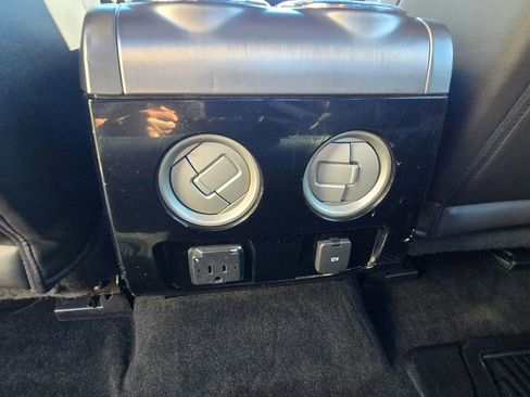 Used 2014 Ford F150 Limited image 11