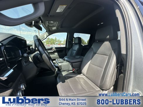 Used 2025 GMC Sierra 1500 SLT RWD image 10
