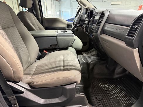 Used 2021 Ford F350 XLT AWD/4WD image 5