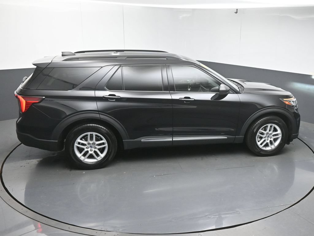 Used 2025 Ford Explorer Active RWD image 47