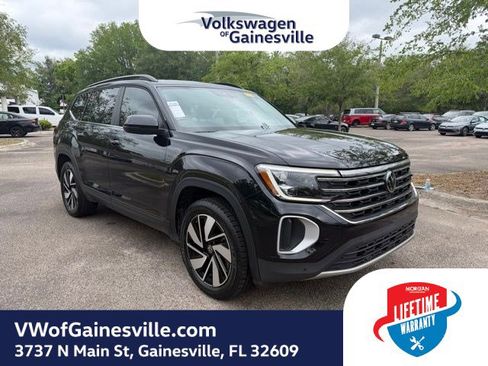 Certified 2024 Volkswagen Atlas SE w/ Panoramic Sunroof Package FWD image 1