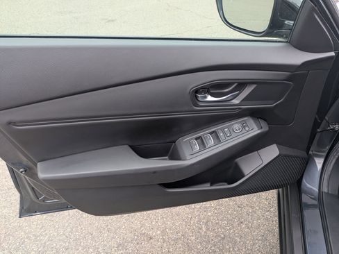 Used 2025 Honda Accord SE image 12