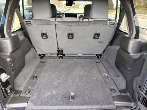 New 2026 Jeep Wrangler Unlimited Sport image 12