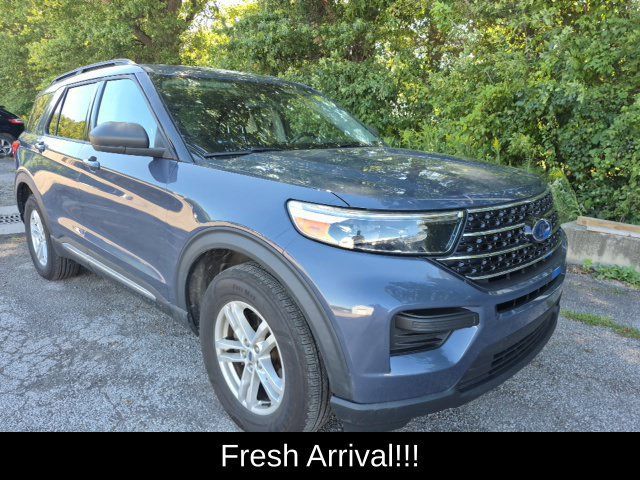 Used 2021 Ford Explorer XLT w/ Class III Trailer Tow Package AWD/4WD image 12