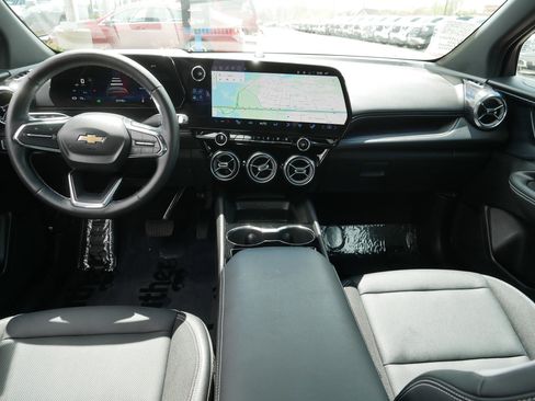 Used 2024 Chevrolet Blazer EV LT AWD/4WD image 10