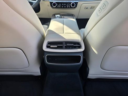 Used 2024 Genesis G80 image 8