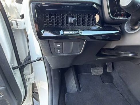 Used 2025 Honda CR-V Sport Touring image 32