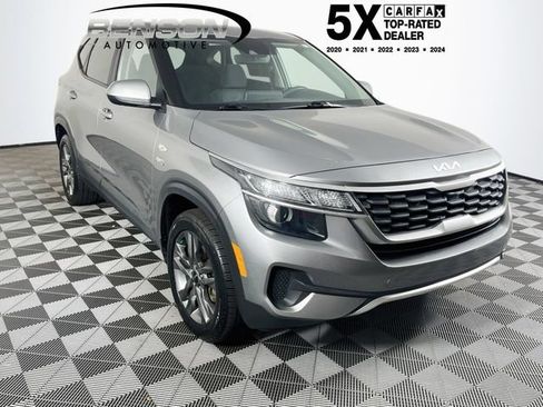 Used 2023 Kia Seltos LX AWD/4WD image 1