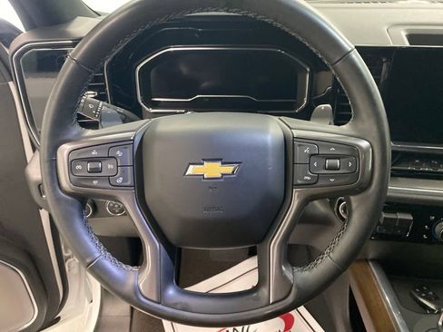 Used 2024 Chevrolet Silverado 1500 High Country w/ Technology Package AWD/4WD image 18