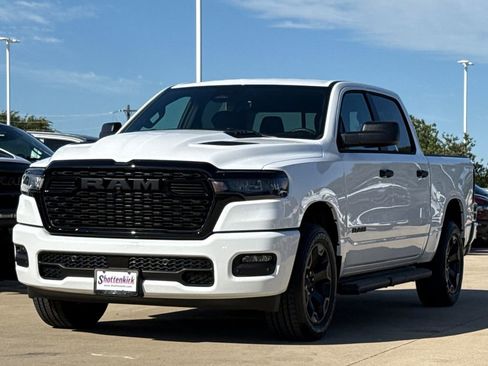 New 2026 RAM 1500 Express AWD/4WD image 3