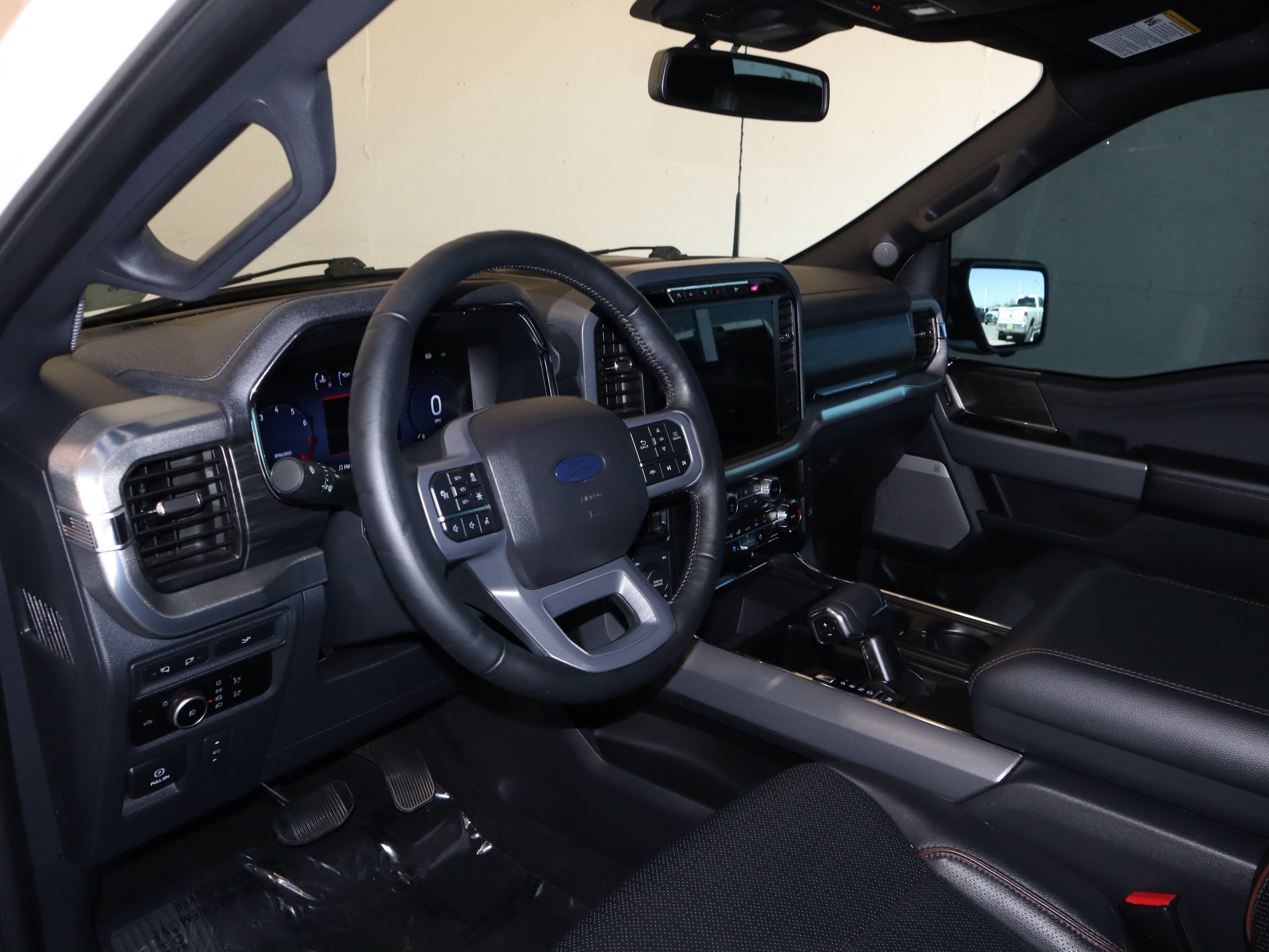 Used 2024 Ford F150 Lariat AWD/4WD image 23