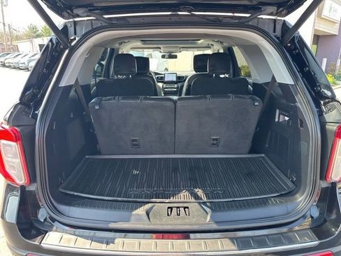 Used 2021 Ford Explorer Limited w/ Equipment Group 301A AWD/4WD image 20