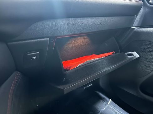 Certified 2025 Dodge Durango GT image 32