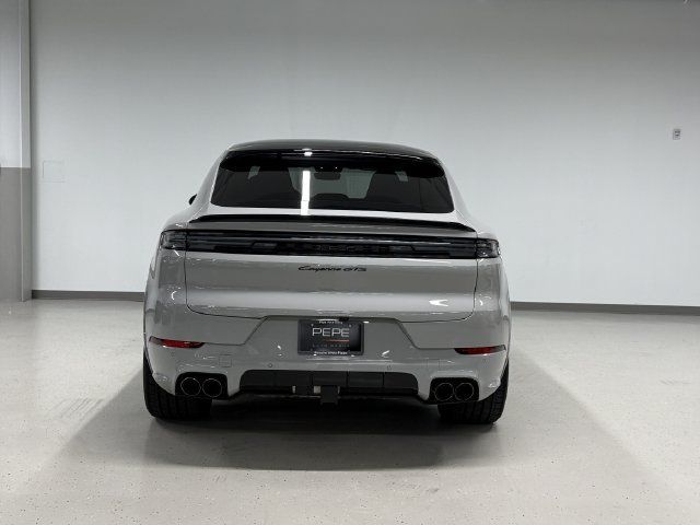 Certified 2026 Porsche Cayenne GTS AWD/4WD image 9