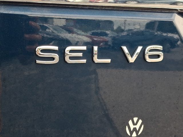 Used 2021 Volkswagen Atlas SEL R-Line AWD/4WD image 34
