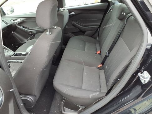 Used 2017 Ford Focus SE image 11