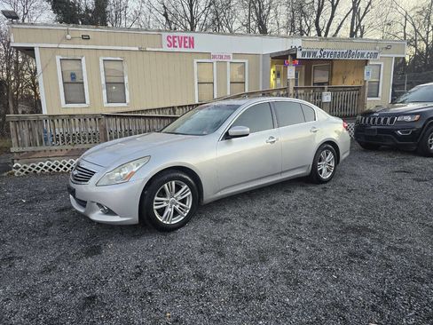 Used 2012 INFINITI G37 x Sedan w/ Premium Pkg image 3