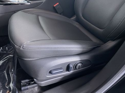 Certified 2024 Buick Encore GX Sport Touring w/ Comfort Package image 9