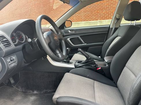 Used 2005 Subaru Legacy 2.5i AWD/4WD image 7