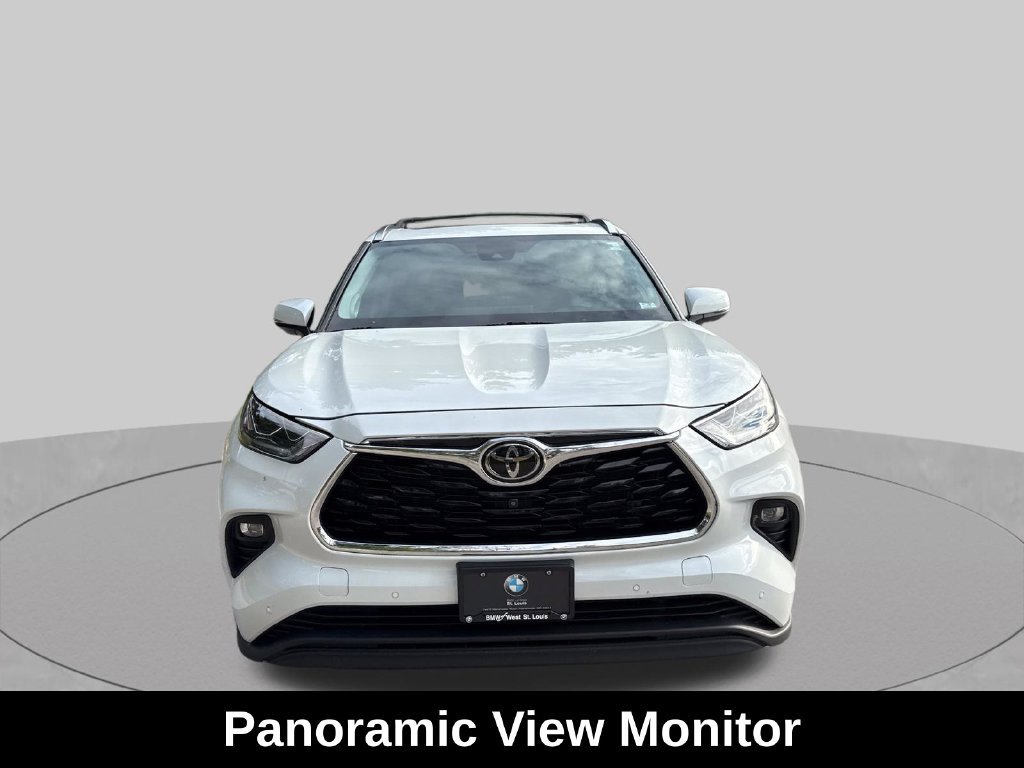 Used 2023 Toyota Highlander Limited AWD/4WD image 10