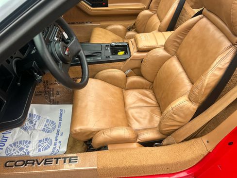 Used 1989 Chevrolet Corvette Convertible RWD image 11