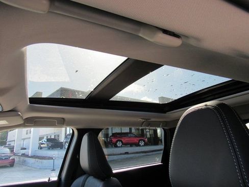 New 2025 Mitsubishi Outlander SE FWD image 15