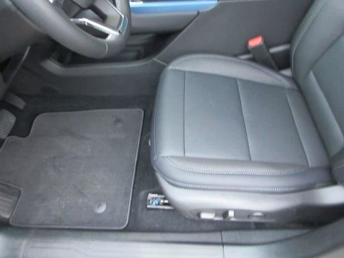 New 2026 Chevrolet Equinox EV LT image 20