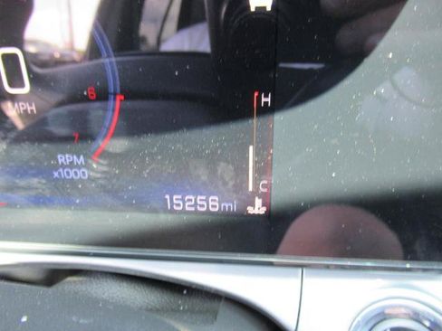 Used 2024 Chevrolet Trax LT FWD image 25