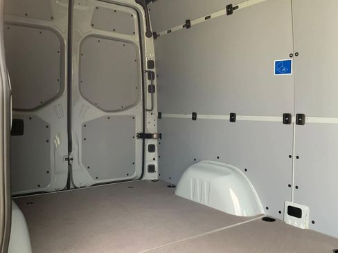 New 2026 Mercedes-Benz Sprinter 2500 image 17