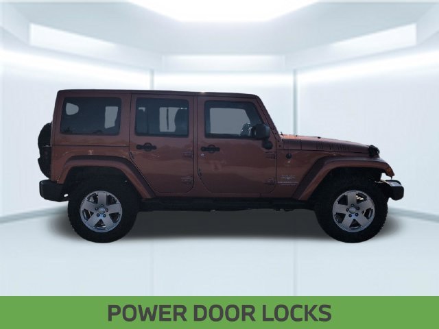 Used 2011 Jeep Wrangler Unlimited Sahara w/ Connectivity Group AWD/4WD image 7