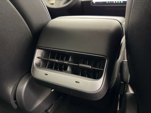 Used 2021 Tesla Model 3 Performance AWD/4WD image 29