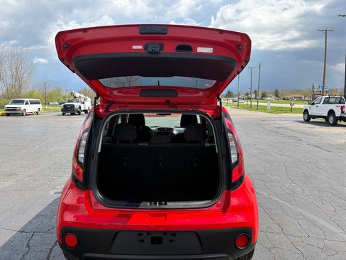 Used 2019 Kia Soul FWD image 8