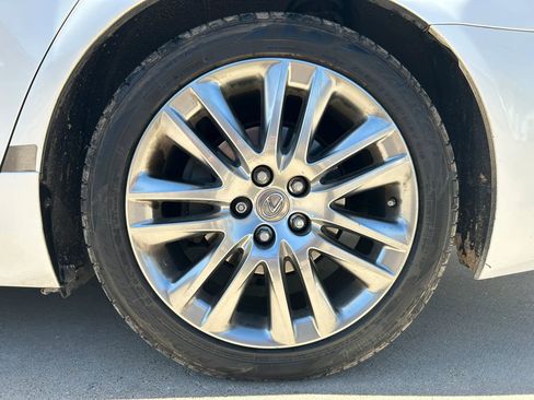 Used 2013 Lexus LS 460 w/ Comfort Pkg RWD image 27