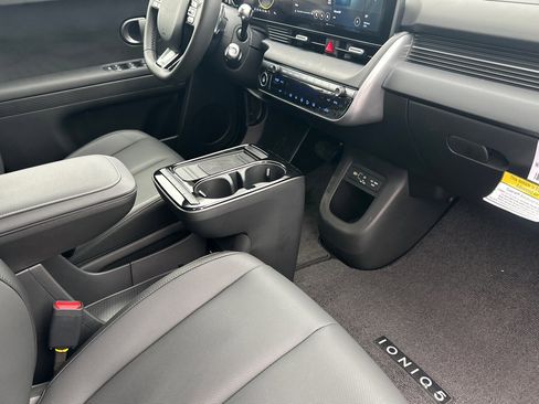 New 2026 Hyundai Ioniq 5 SEL image 16
