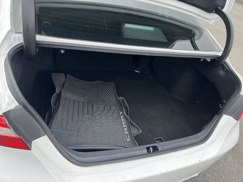 Used 2020 Toyota Camry SE image 23