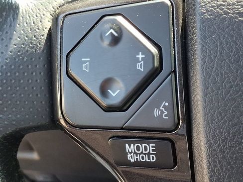 Used 2020 Toyota 4Runner TRD Off-Road Premium w/ Moonroof Package AWD/4WD image 23