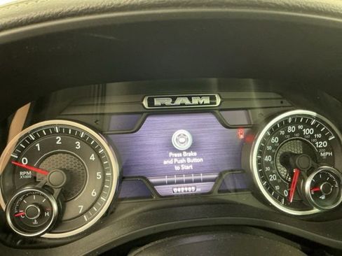 Used 2021 RAM 1500 Laramie AWD/4WD image 10