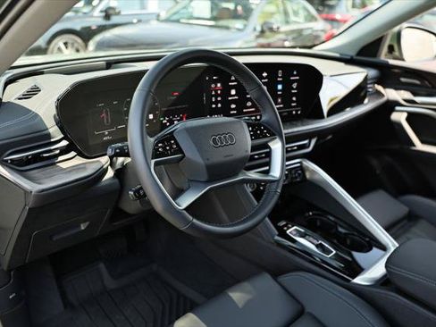 Certified 2025 Audi Q5 Premium Plus w/ Premium Plus AWD/4WD image 19