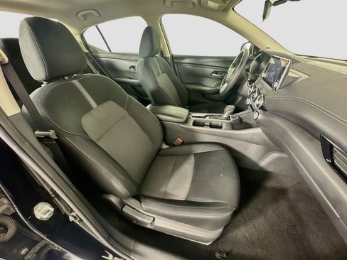 Used 2024 Nissan Sentra SV FWD image 28