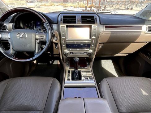 Used 2019 Lexus GX 460 Premium AWD/4WD image 15