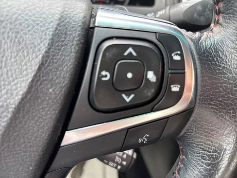 Used 2015 Toyota Camry SE FWD image 35