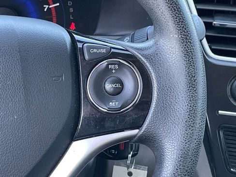 Used 2013 Honda Civic Hybrid image 14